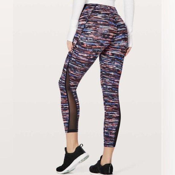 lululemon athletica Pants - Lululemon Train Times 7/8 Pant 25" Hinshu Alpine White Multi Black Mesh Sz4